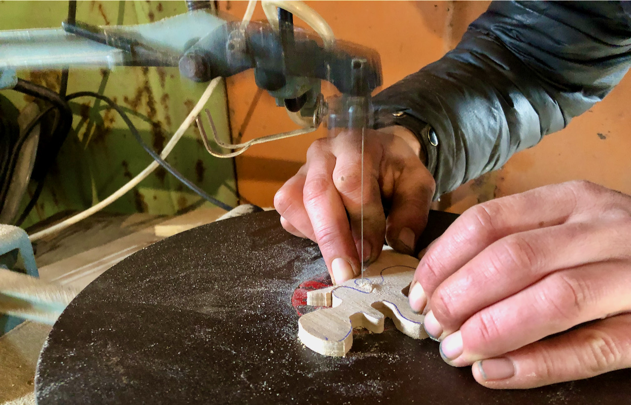 Association culturelle et sociale - Fabrication de jeux en bois